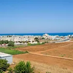Sea View Apt*spacious Balcony*200m To The Apartment Paralimni